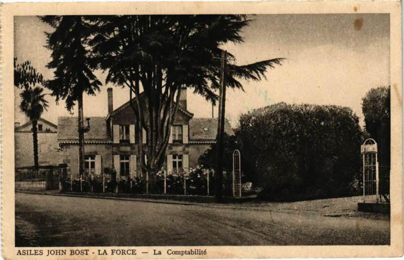 Carte postale ancienne Laforce-Asiles John Bost-La Comptabilité