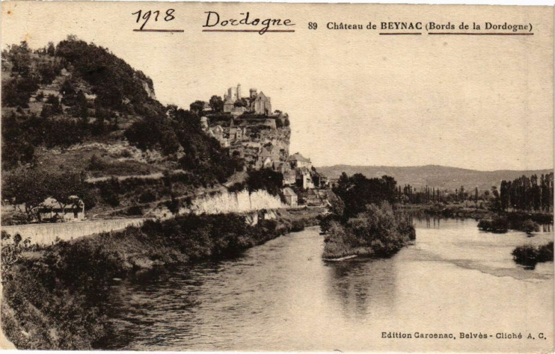 Carte postale ancienne Chateau de Beynac
