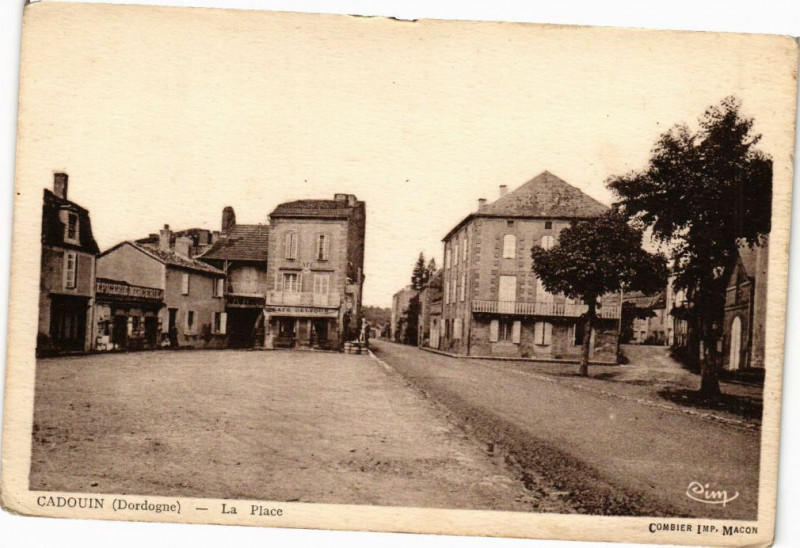 Carte postale ancienne Cadouin-La Place