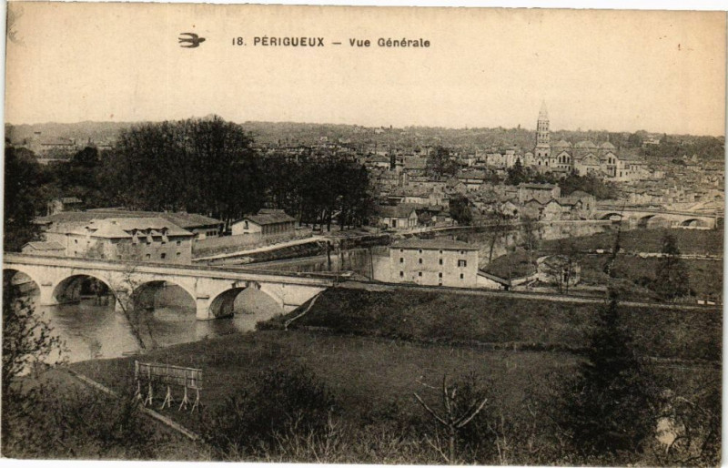 Carte postale ancienne Perigueux-Vue générale à Périgueux