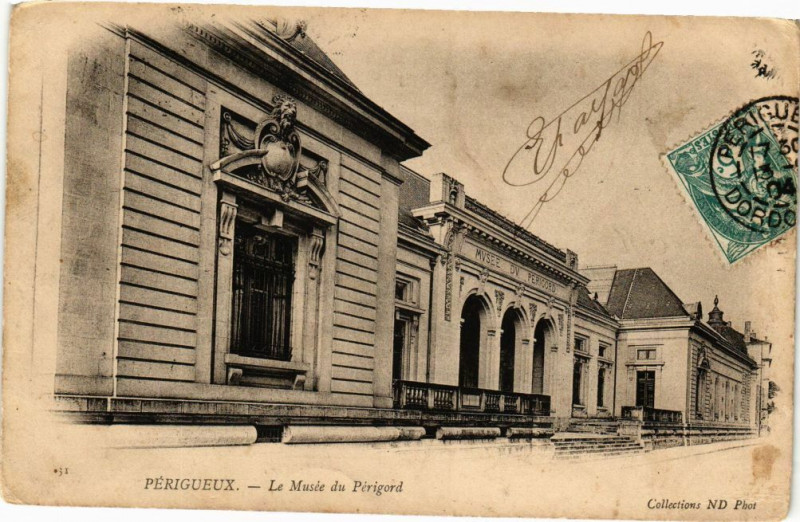 Carte postale ancienne Perigueux-Le Musée du Perigord à Périgueux