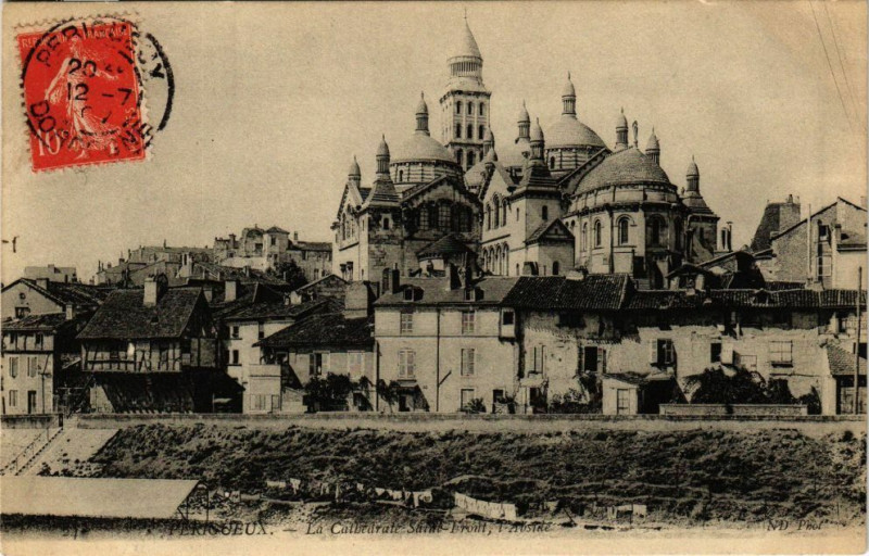 Carte postale ancienne Perigueux-La Cathédrale Sainte-Front l'Abside à Périgueux