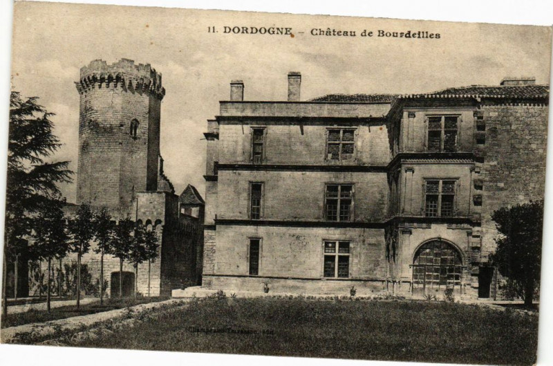 Carte postale ancienne Dordogne - Chateau de Bourdeilles à Bourdeilles