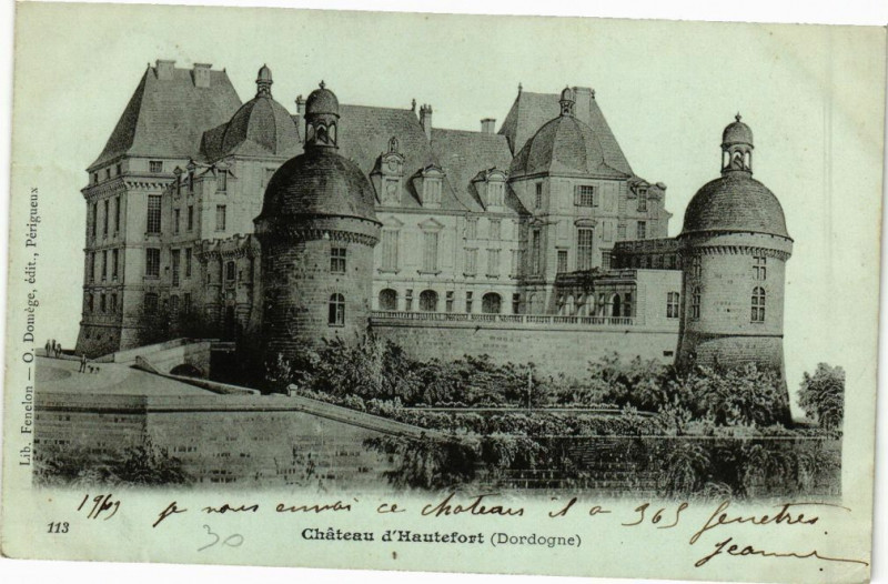 Carte postale ancienne Chateau de Hautefort à Hautefort