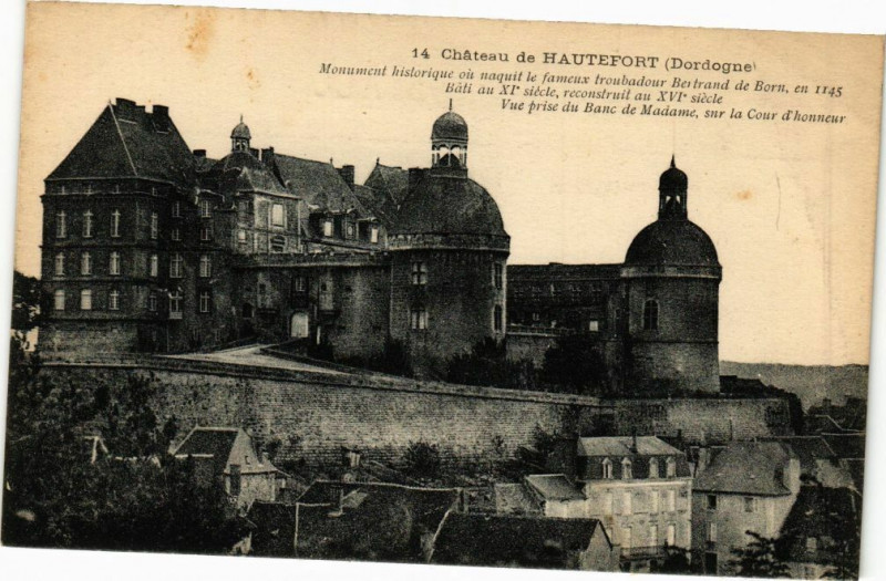 Carte postale ancienne Chateau de Hautefort à Hautefort