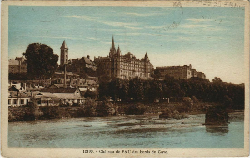 Carte postale ancienne Chateau de Pau des bords du Gave à Pau