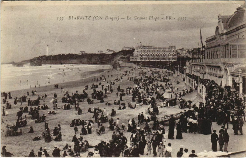 Carte postale ancienne Biarritz (Cote Basque) - La grande Plage à Biarritz