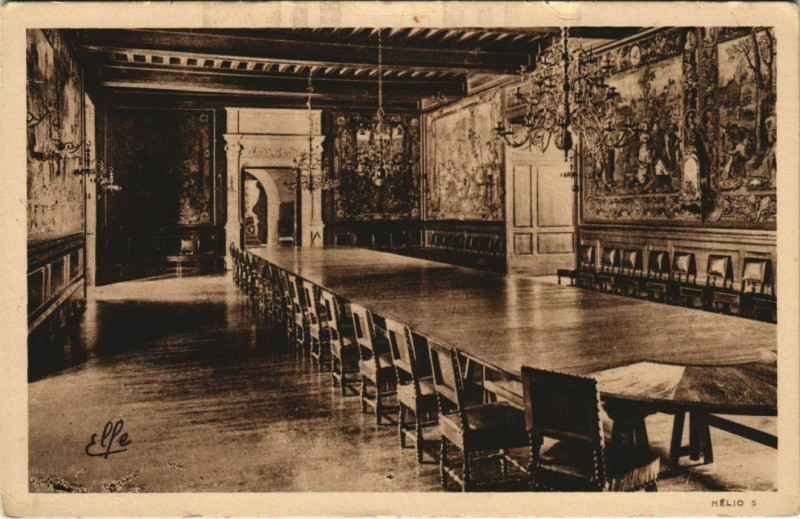 Carte postale ancienne Pau Chateau Henri Iv Salle A Manger Et Status De Henri Iv à Pau