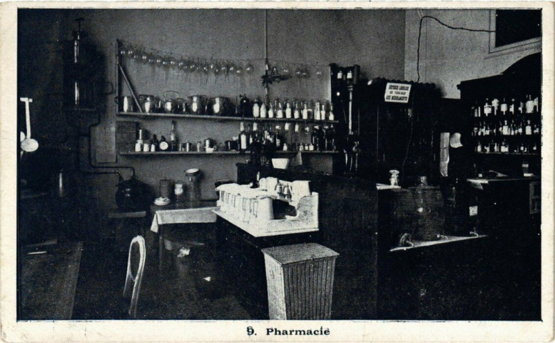 Carte postale ancienne Biarritz - Hopital AUXIliaire No 95 - Pharmacie à Biarritz