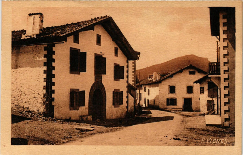 Carte postale ancienne Vieilles Maisons Basques - Les Paysage d'Art d'E.Vignes Laureat.. à Vignes