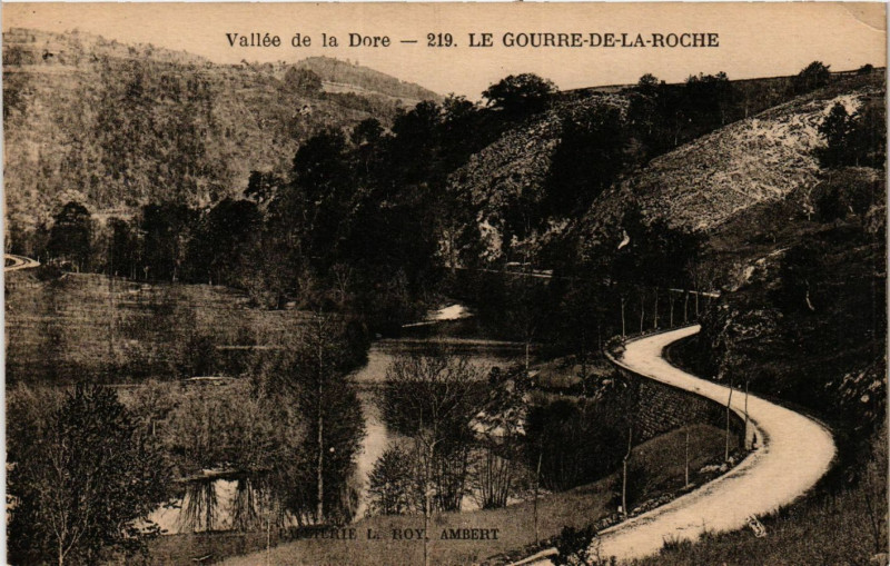 Carte postale ancienne Vallée de la Dore - Le Gouerre-de-la-ROCHe à Lée
