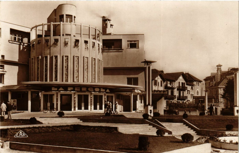 Carte postale ancienne Saint-Jean-de-Luz - La Pergola à Saint-Jean-de-Luz