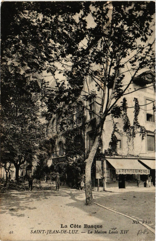 Carte postale ancienne Saint-Jean-de-Luz La Maison Louis Xiv à Saint-Jean-de-Luz
