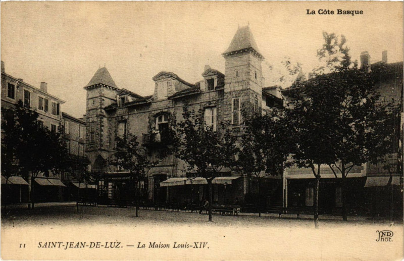 Carte postale ancienne Saint-Jean-de-Luz La Maison Louis Xiv à Saint-Jean-de-Luz