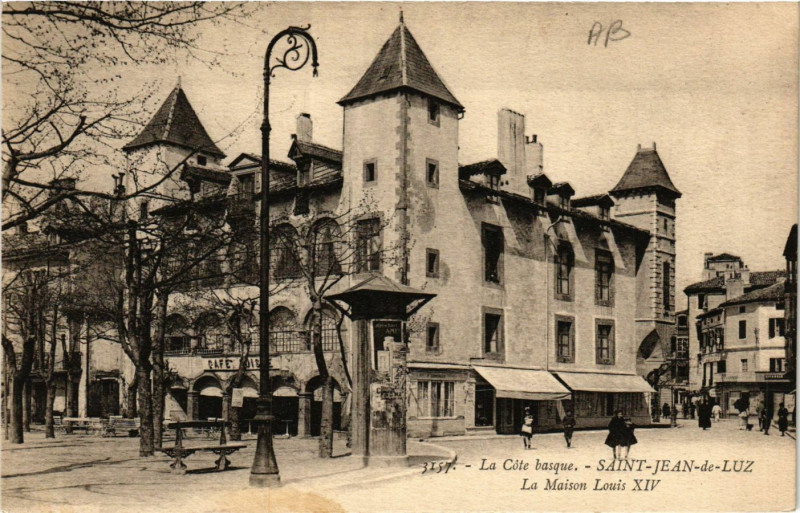 Carte postale ancienne Saint-Jean-de-Luz La Maison Louis Xiv à Saint-Jean-de-Luz