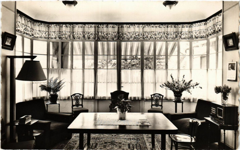 Carte postale ancienne Saint-Jean-de-Luz Hotel Helro Baita-Le Salon à Saint-Jean-de-Luz