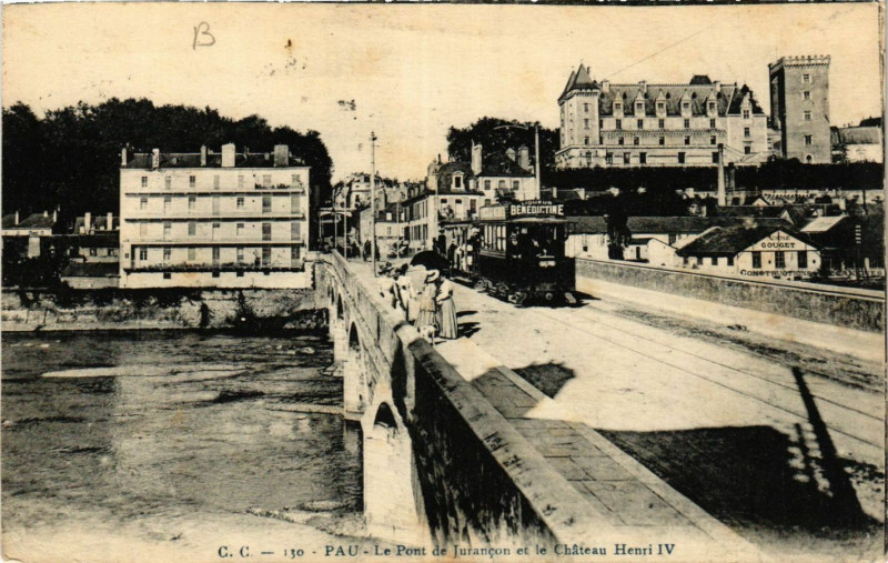 Carte postale ancienne Pau Le Pont de Jurancon et le Chateau Henri Iv à Pau