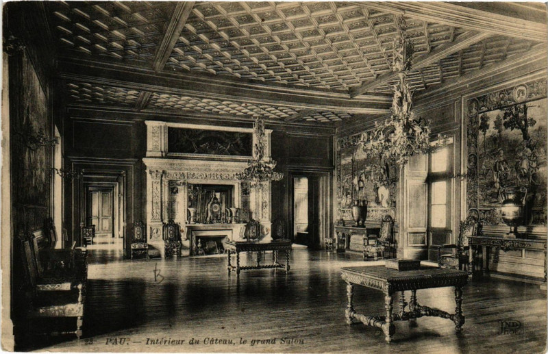 Carte postale ancienne Pau Interieur du Chateau le grand Salon à Pau