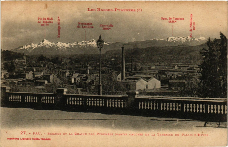 Carte postale ancienne Pau Bizanos et la Chaine des Pyrenées de la Terrasse du Palais à Pau