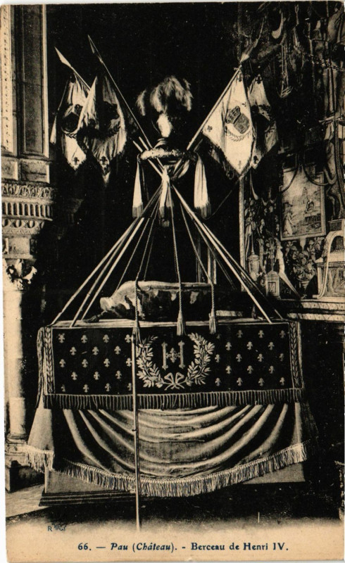 Carte postale ancienne Pau Berceau de Henri Iv à Pau