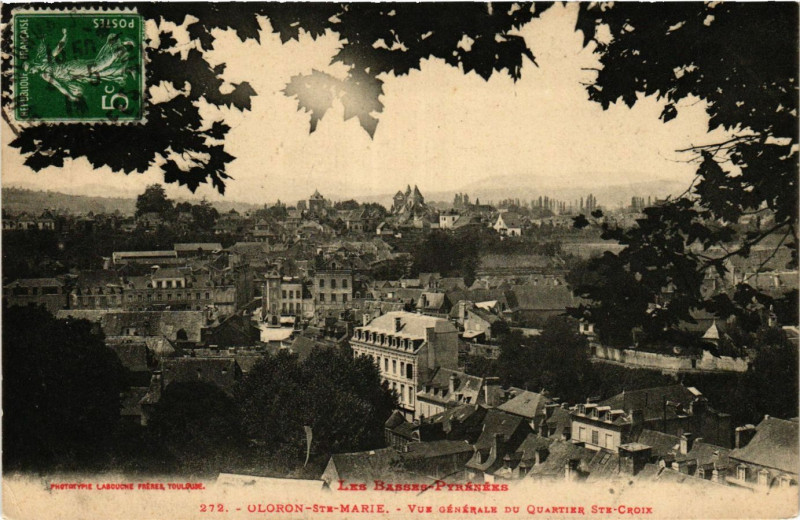 Carte postale ancienne Oloron Sainte-Marie Vue générale du Quartie Sainte-Croix à Oloron-Sainte-Marie