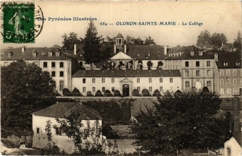 Carte postale ancienne Oloron Sainte-Marie Le College à Oloron-Sainte-Marie
