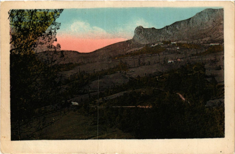 Carte postale ancienne Les lacets de la route de Montsegur à Mont