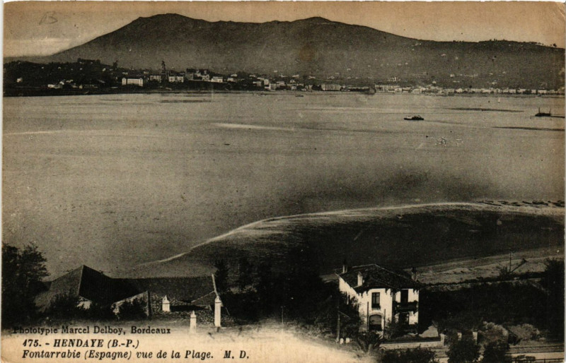 Carte postale ancienne Hendaye Fontarrabie vue sur la Plage à Hendaye