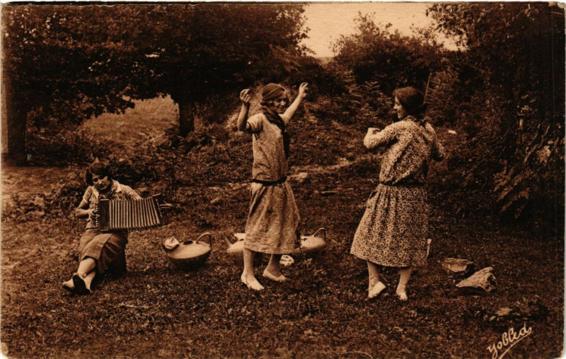 Carte postale ancienne Au Pays Basque La Danse du Fandango