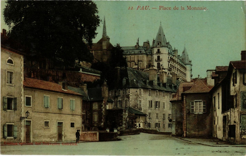 Carte postale ancienne Pau - Place de la MONNAIe à Pau