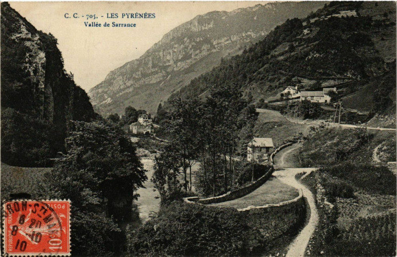 Carte postale ancienne Les Pyrenées - Vallée de Sarrance à Sarrance