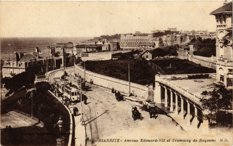 Carte postale ancienne Biarritz - Avenue Edouard à Biarritz