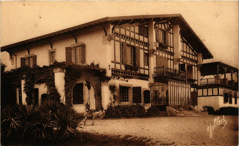 Carte postale ancienne Pays Basque - Type de Maison Moderne