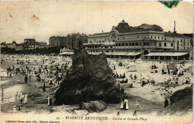 Carte postale ancienne Biarritz Casino et Grande Plage à Biarritz