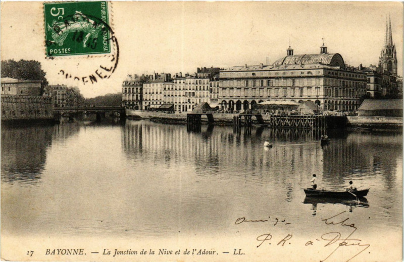 Carte postale ancienne Bayonne La Jonction de la Nive et de l'Adour à Bayonne