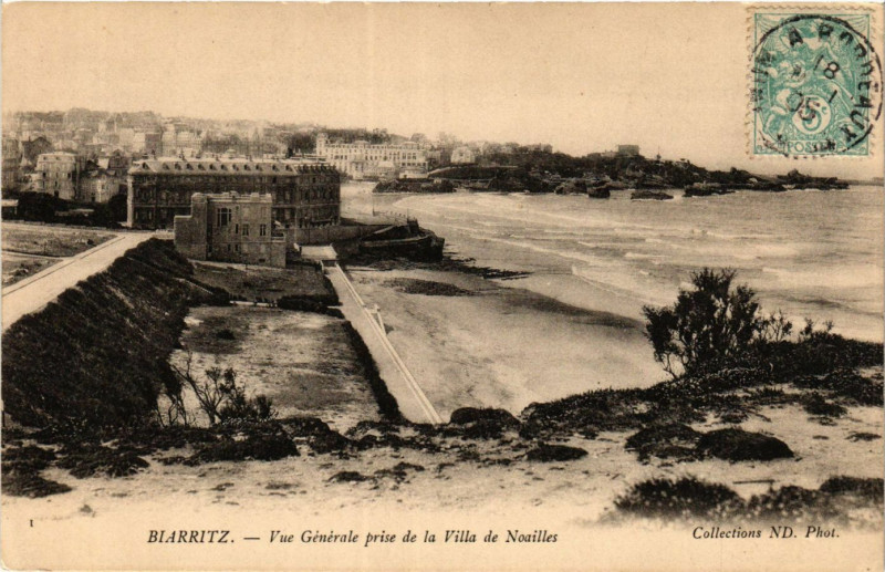 Carte postale ancienne Biarritz Vue générale prise de la Noailles à Biarritz