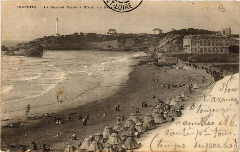 Carte postale ancienne Biarritz La Grande Plage et Hotel du Palais à Biarritz
