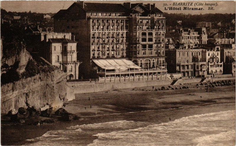 Carte postale ancienne Biarritz Hotel Miramar à Biarritz