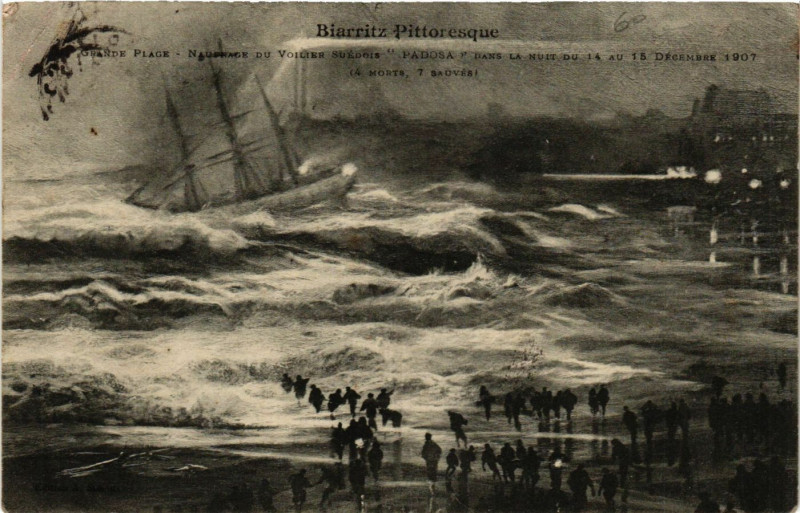 Carte postale ancienne Biarritz Grande Plage-Naufrage du voilier suedois Padosa à Biarritz