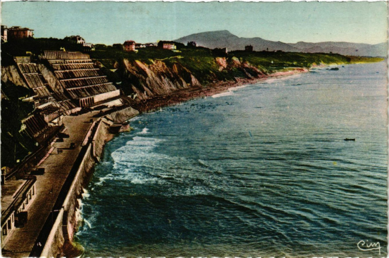 Carte postale ancienne Biarritz Apercu sur la Cote des Basques à Biarritz