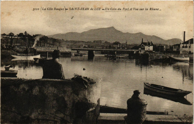 Carte postale ancienne Saint-Jean-de-Luz - Un coin du Port à Saint-Jean-de-Luz
