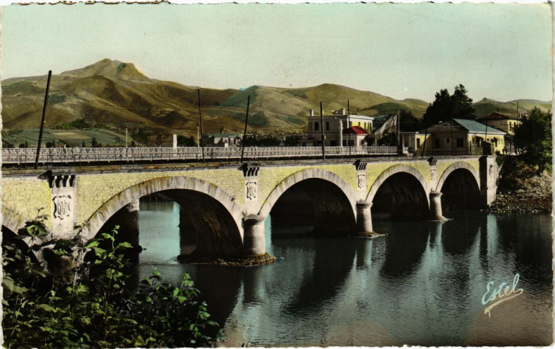 Carte postale ancienne Hendaye - Frontiere Franco-Espagnole à Hendaye