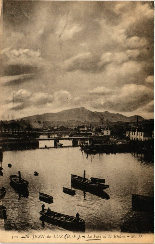 Carte postale ancienne Saint-Jean-de-Luz - Le Port et la Rhune à Saint-Jean-de-Luz