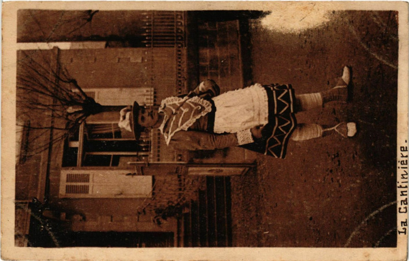 Carte postale ancienne Types Basques - Cantiniersa - La Cantiniere - Danseur Souletin