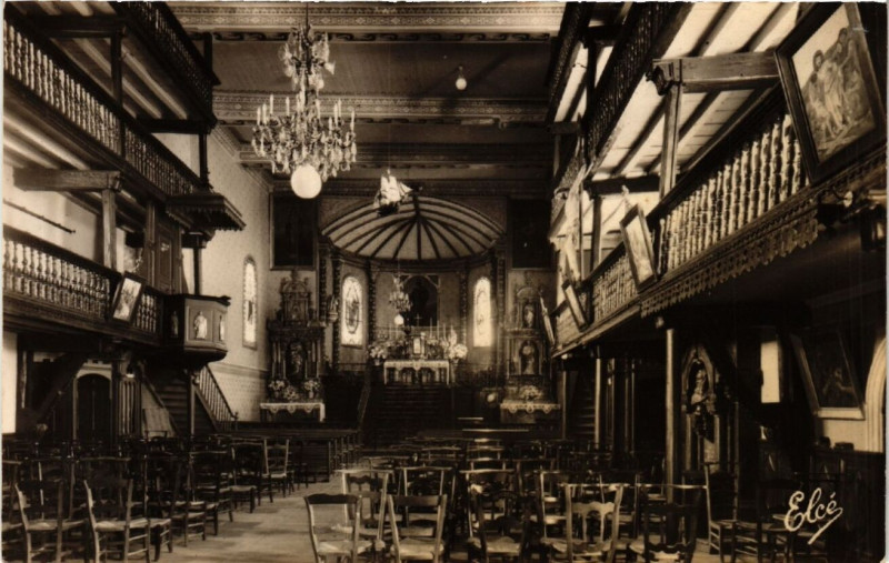Carte postale ancienne Guethary - Interieur de l'Eglise à Guéthary