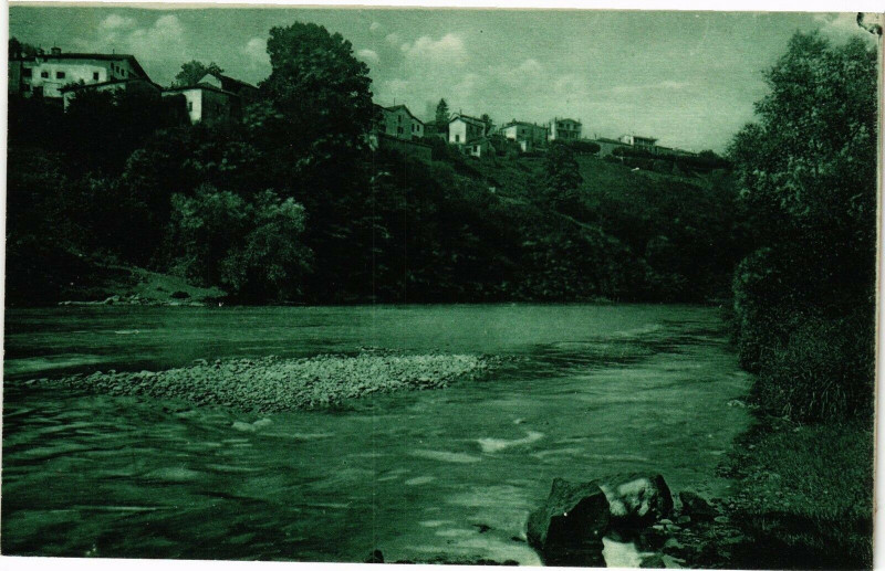 Carte postale ancienne Cambo-les-Bains - Les Terrasses et la Nive à Cambo-les-Bains