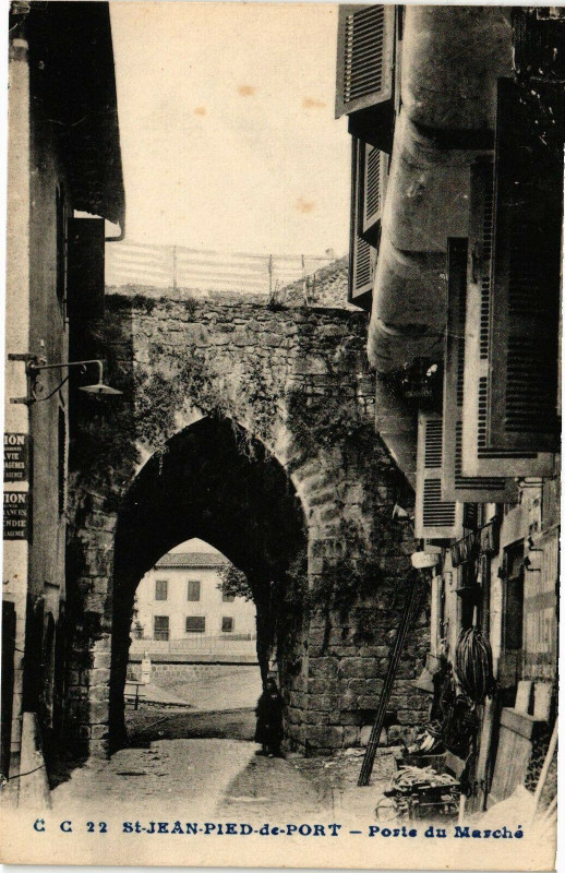 Carte postale ancienne Saint-Jean-Pied-de-Port - Porte du Marché à Saint-Jean-Pied-de-Port