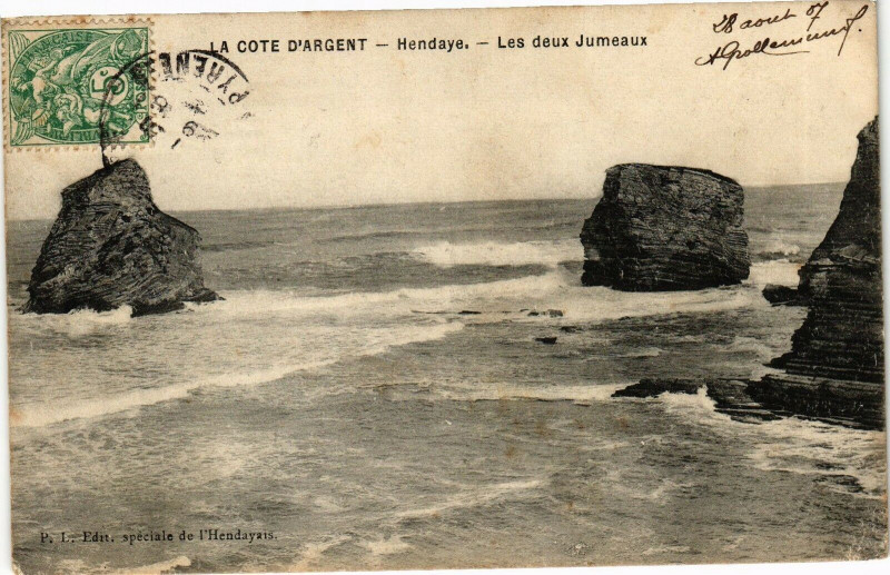 Carte postale ancienne Hendaye - Les deux Jumeaux à Hendaye