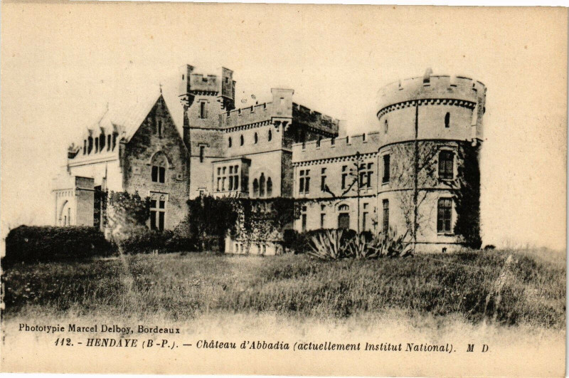 Carte postale ancienne Hendaye - Chateau d'Abbadia à Hendaye