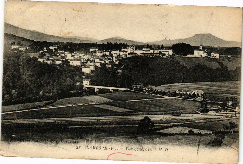 Carte postale ancienne Cambo - Vue générale
